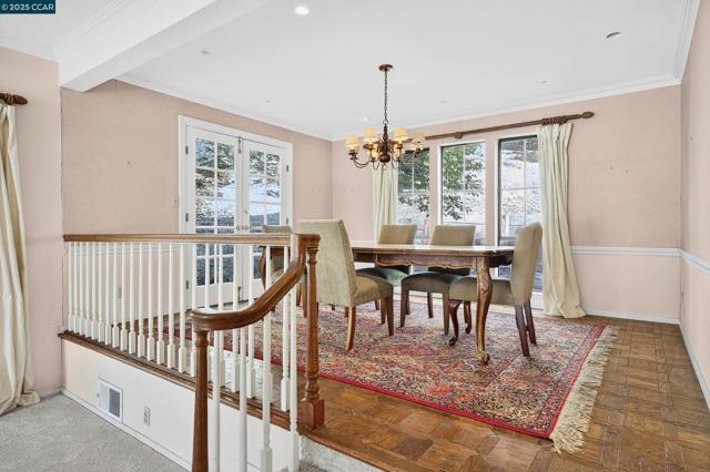 58 Saint Andrews Ln, Alamo CA: https://media.crmls.org/mediaz/fe600bd7-a23c-46ba-b7c5-f1cedb5c72d9.jpg