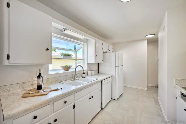 1314 Harol St., El Cajon CA: https://media.crmls.org/mediaz/fe60c36e-47b4-4399-9f20-b9200b52cb76.jpg