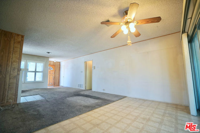 20621 VALERIO Street photo 6