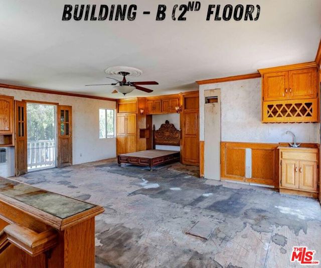 5706 Pioneer Boulevard, Whittier CA: https://media.crmls.org/mediaz/fe62bb05-9068-4891-989b-ceaed7451330.jpg