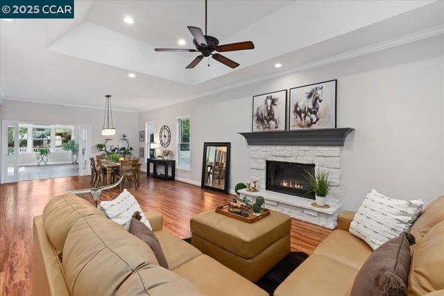 1101 North Gate Road, Walnut Creek CA: https://media.crmls.org/mediaz/fe633c0c-63d3-4561-b329-aae576195143.jpg