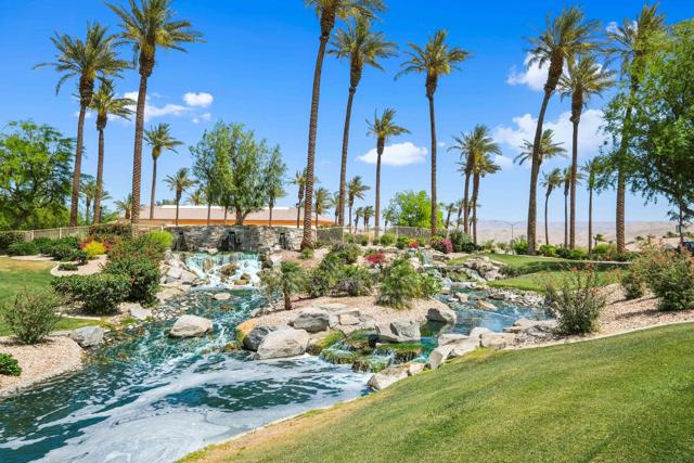 35925 Rosemont Drive, Palm Desert CA: https://media.crmls.org/mediaz/fe63906f-c221-4132-bd11-a87317567867.jpg
