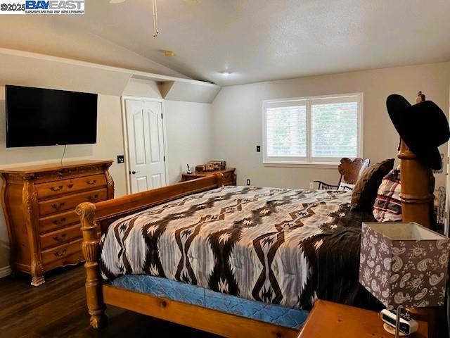 25025 State Highway 88, Pioneer CA: https://media.crmls.org/mediaz/fe63dcfa-6f8f-427c-a8b3-acc353af3106.jpg