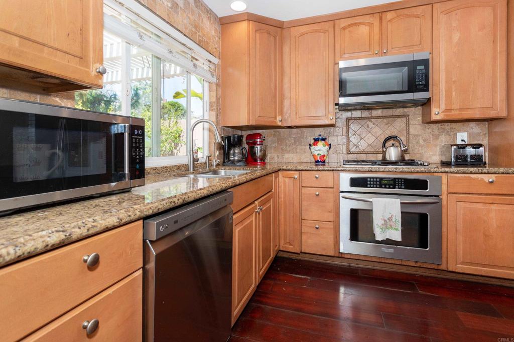 2814 Luciernaga Street - photo 9