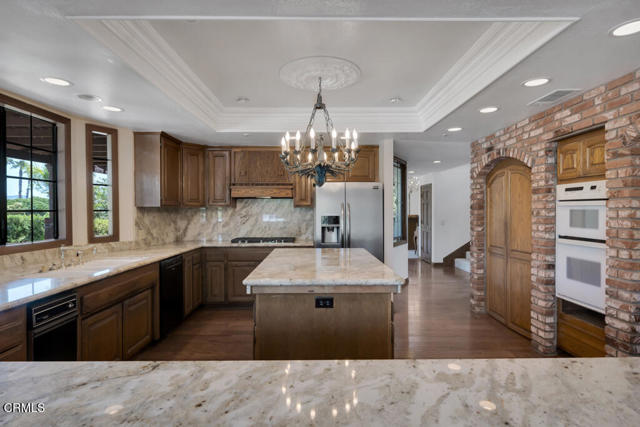 11395 Highridge Court, Camarillo CA: https://media.crmls.org/mediaz/fe64fce2-bd60-4952-ad2e-1ebd6bd8e6e1.jpg