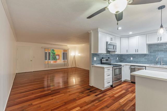 382 Coronado Avenue, Long Beach CA: https://media.crmls.org/mediaz/fe656328-8318-450a-9db5-a58b1abcdfb2.jpg
