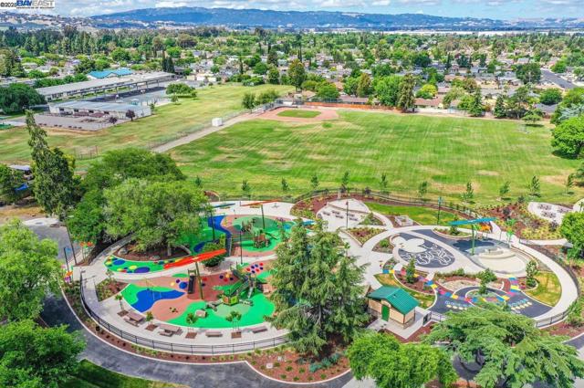 1749 Corte Sueno, Livermore CA: https://media.crmls.org/mediaz/fe6585d8-76e8-4ac6-879b-f7746105e8e5.jpg