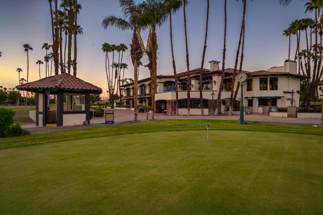 239 Santa Barbara Circle, Palm Desert, CA 92260
