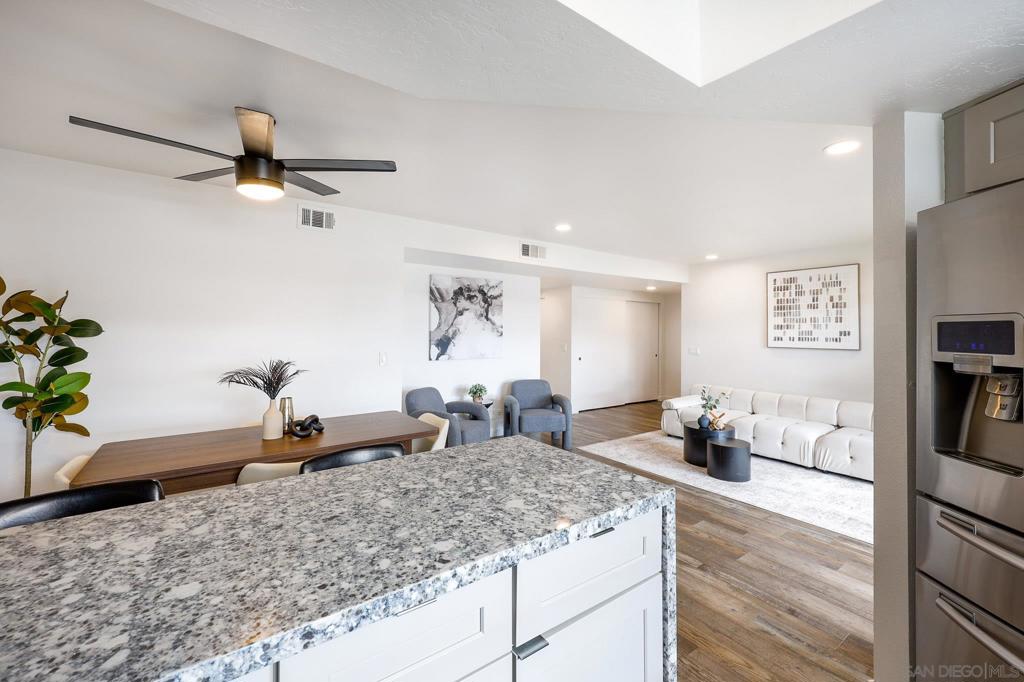 440 Citracado Parkway - photo 12