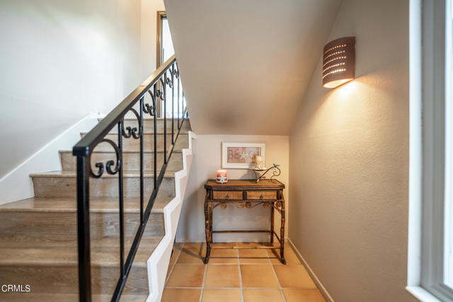 Detail Gallery Image 11 of 62 For 1129 Dover Ln, Ventura,  CA 93001 - 4 Beds | 2/2 Baths