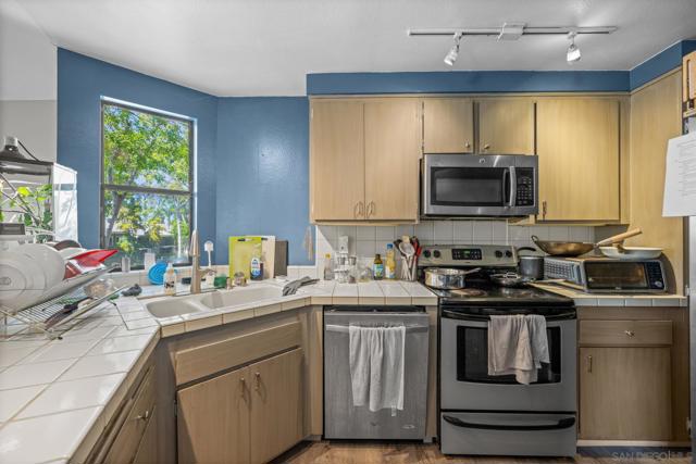 8451 Via Mallorca Unit 31, La Jolla CA: https://media.crmls.org/mediaz/fe6817bd-0e5b-4ea7-9181-7d40d439ca06.jpg