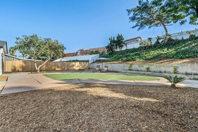 Detail Gallery Image 31 of 37 For 463 Parkbrook St, Spring Valley,  CA 91977 - 3 Beds | 2 Baths