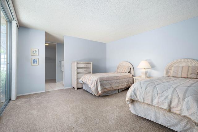 Image 27 of 34 For 76870 Robin Drive