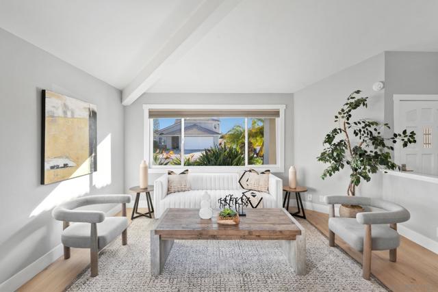 3356 Corte Tiburon, Carlsbad CA: https://media.crmls.org/mediaz/fe69b3e9-9048-4afb-8389-ff2045a5132b.jpg
