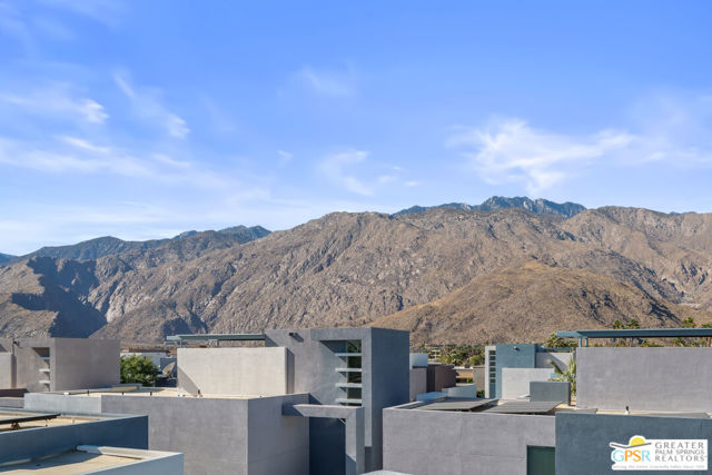 431 Suave Lane, Palm Springs CA: https://media.crmls.org/mediaz/fe6b0635-5787-45da-b552-5a3f0d95ae1d.jpg