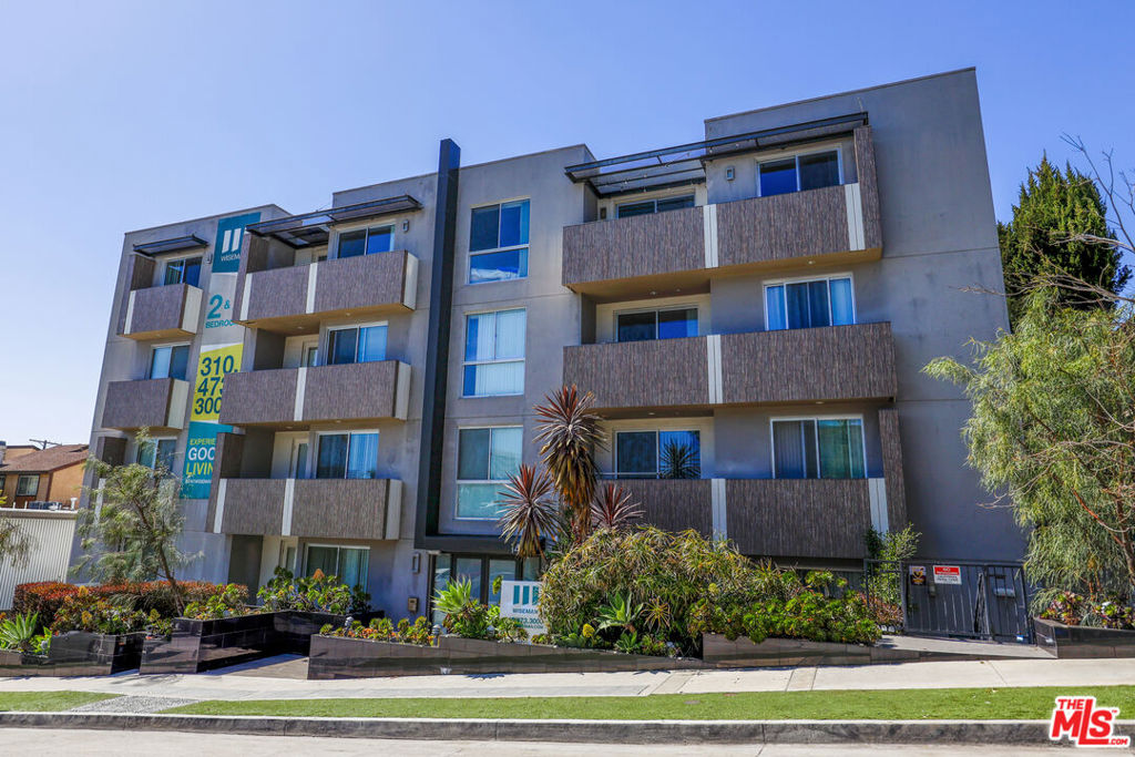 1411 Barry Avenue #306