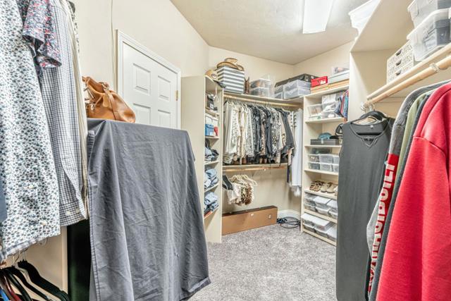 25061 Hidden Mesa Court, Monterey CA: https://media.crmls.org/mediaz/fe6c3e99-3bd9-4f37-8f98-7738a9ebcde7.jpg