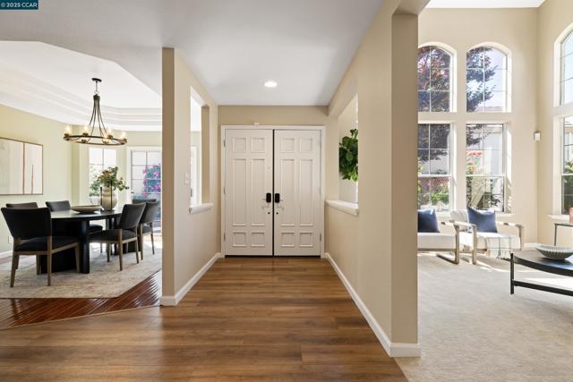 315 Glasgow Circle, Danville CA: https://media.crmls.org/mediaz/fe6c661d-4de0-4f67-847b-61db71eefba2.jpg