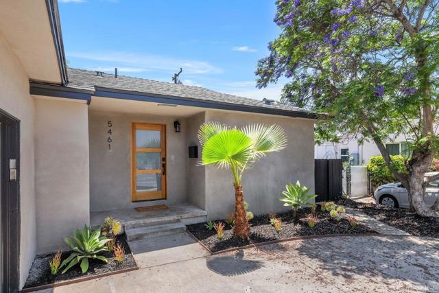 Detail Gallery Image 3 of 39 For 5461 Waring Rd, San Diego,  CA 92120 - 3 Beds | 2 Baths