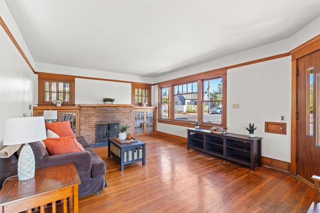 4194 Stephens, San Diego CA: https://media.crmls.org/mediaz/fe6ccf79-eef2-4d6e-a18c-6b26904874ef.jpg