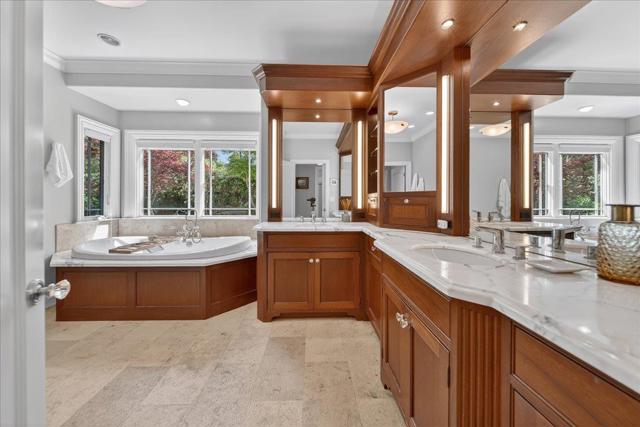 16839 Frank Avenue, Los Gatos CA: https://media.crmls.org/mediaz/fe6d276b-fc03-47f2-8950-77df81615a51.jpg