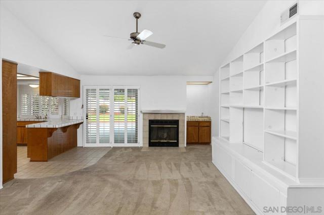 815 Boyle Ave, Escondido CA: https://media.crmls.org/mediaz/fe6d39ad-b19e-49eb-b5ae-c555b1d0904a.jpg