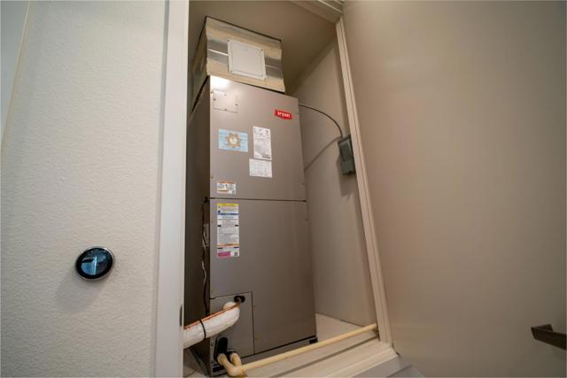Image 37 of 47 For 708 Eppleton Lane 204