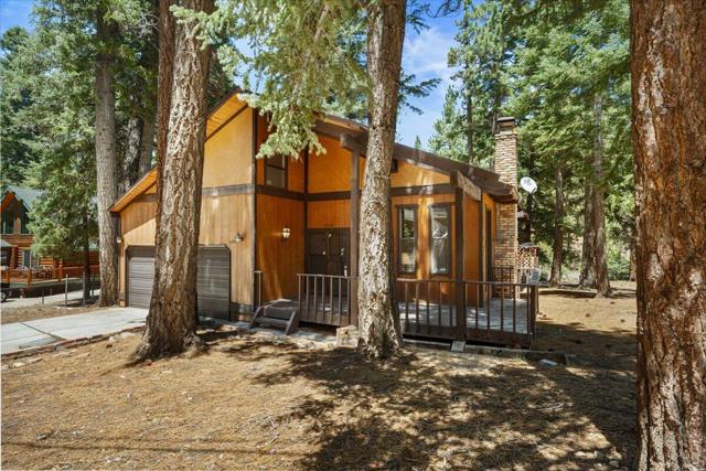 43706 Sand Canyon Road, Big Bear CA: https://media.crmls.org/mediaz/fe6f2624-2a61-4706-a61d-a1e71cfd2c4e.jpg