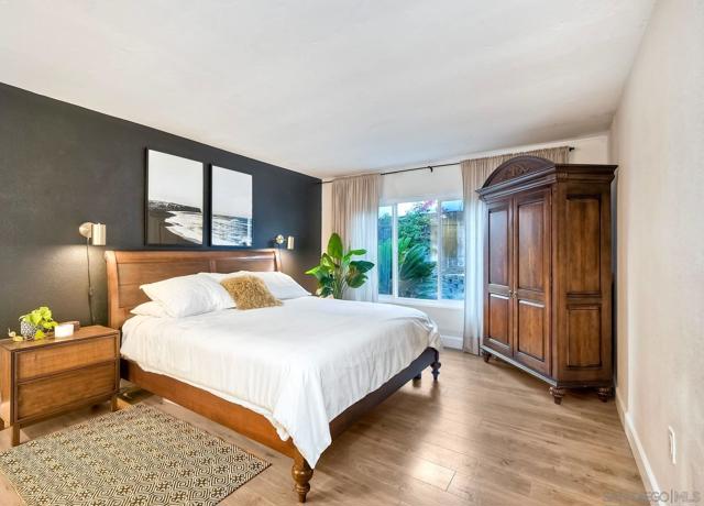 7219 Mimosa Dr, Carlsbad CA: https://media.crmls.org/mediaz/fe6fa760-1908-4e18-a67c-74c595dbddce.jpg