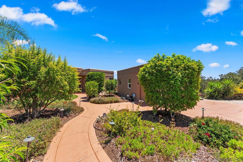 4391 Middlesex Drive - photo 3