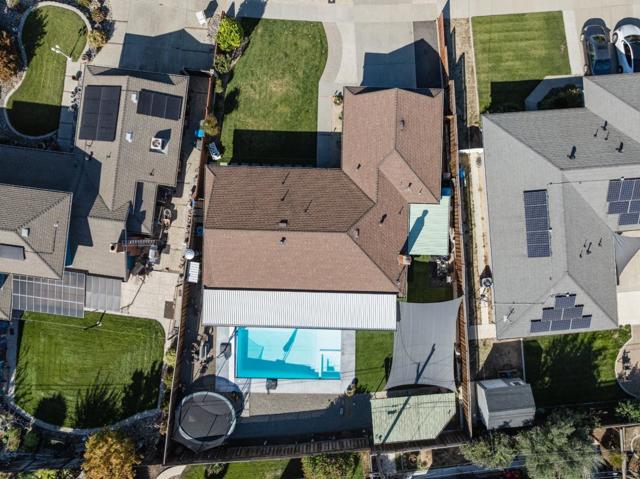 1231 Westward Drive, Hollister CA: https://media.crmls.org/mediaz/fe6fe860-30a1-472e-9c04-7f4579fe8077.jpg