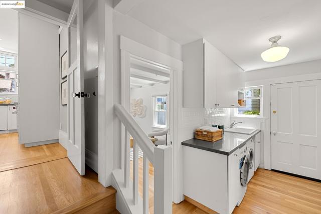 2842 Ashby Ave, Berkeley CA: https://media.crmls.org/mediaz/fe7059cc-7a77-4a65-a150-e8b2244b9849.jpg