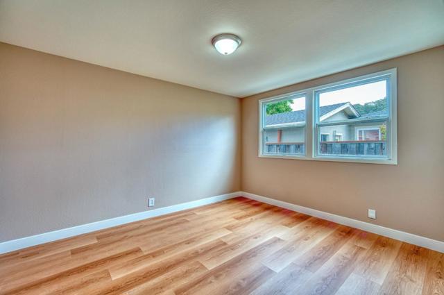 820 Linda Mar Boulevard, Pacifica CA: https://media.crmls.org/mediaz/fe70f01e-28c5-404d-b73a-94734cf21359.jpg