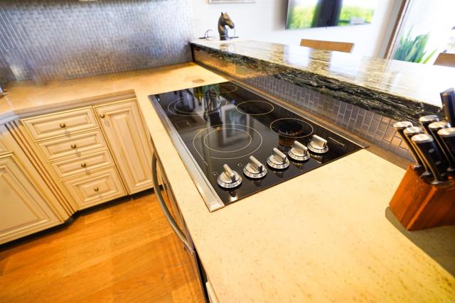 Detail Gallery Image 5 of 33 For 190 Del Mar Shores #71,  Solana Beach,  CA 92075 - 1 Beds | 1 Baths