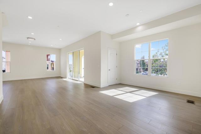 401 San Luis Avenue, Watsonville CA: https://media.crmls.org/mediaz/fe71e610-0367-457e-955e-79148df1d72e.jpg