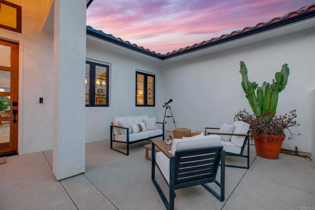 2630 Vistosa Place, Carlsbad CA: https://media.crmls.org/mediaz/fe725b0c-7160-44aa-983f-2a33191e0bbe.jpg