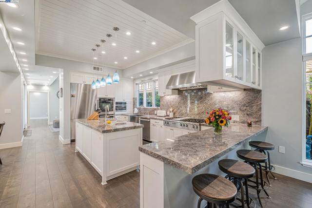 375 Hillview Dr, Fremont CA: https://media.crmls.org/mediaz/fe7347d2-6366-4d3a-9311-1d7c467231a2.jpg