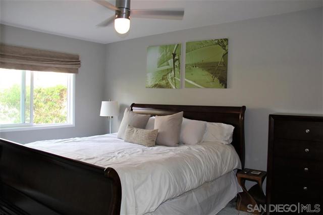 309 Prospect, La Jolla CA: https://media.crmls.org/mediaz/fe73d5ef-9edc-44d8-81fa-3bd40a59997f.jpg