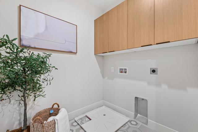 763 Cuesta Drive, Mountain View CA: https://media.crmls.org/mediaz/fe741cd6-409b-4fd8-bfed-eff2f00f52c6.jpg