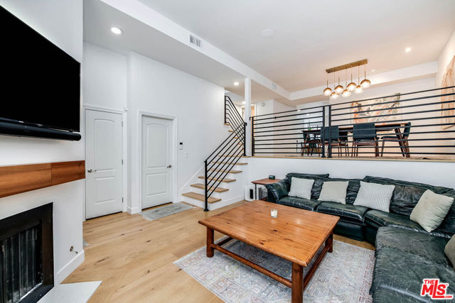 5731 Topanga Canyon Boulevard, Woodland Hills CA: https://media.crmls.org/mediaz/fe7462cd-9230-4a8f-a948-fe1a6c7edc1c.jpg