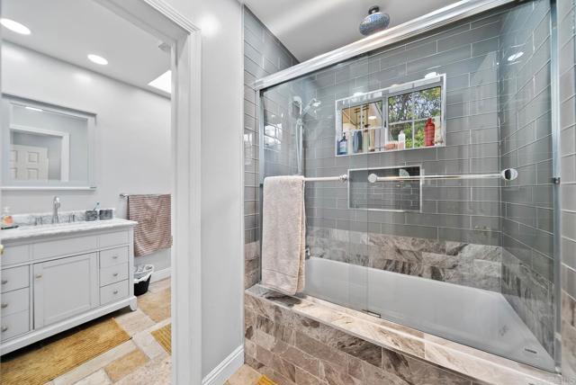 Detail Gallery Image 22 of 49 For 10820 Dutton Dr, La Mesa,  CA 91941 - 4 Beds | 2 Baths