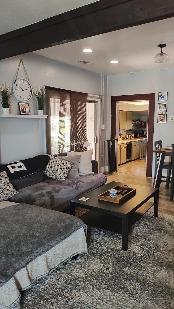 713 7th Street, Hollister CA: https://media.crmls.org/mediaz/fe76f115-a694-4285-b000-d7bc8a50e367.jpg