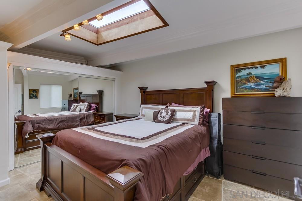 2377 Linwood Street - photo 13