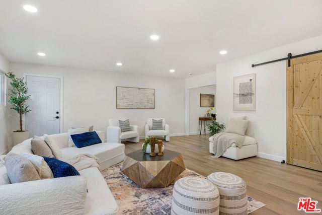 4933 W 20th Street, Los Angeles CA: https://media.crmls.org/mediaz/fe7834e7-4da8-4259-be26-a339ce6425ea.jpg