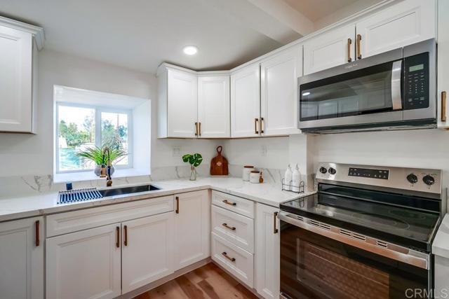 22776 Old Elsinore Road, Perris CA: https://media.crmls.org/mediaz/fe786dc5-0b50-42af-838a-b38e0fab3b42.jpg