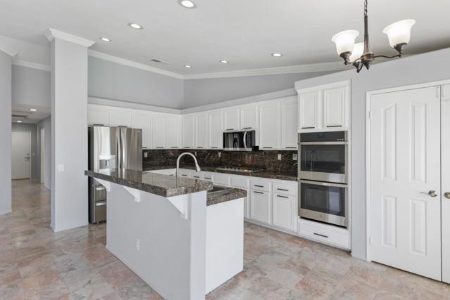 47970 Via Jardin, La Quinta CA: https://media.crmls.org/mediaz/fe78ab88-9776-4ff3-8af1-546486d20aaf.jpg