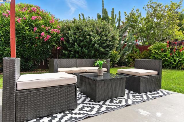 35458 Orleans Dr, Newark CA: https://media.crmls.org/mediaz/fe78cbcc-3787-4f23-a902-7d1b8c7b1a9d.jpg