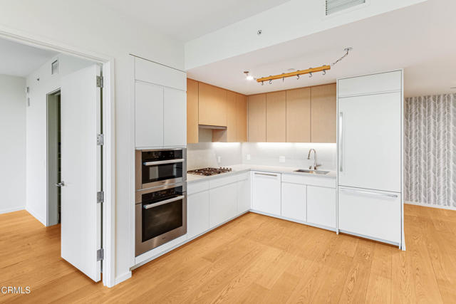 Detail Gallery Image 6 of 36 For 877 Francisco St #1112,  Los Angeles,  CA 90015 - 1 Beds | 1/1 Baths