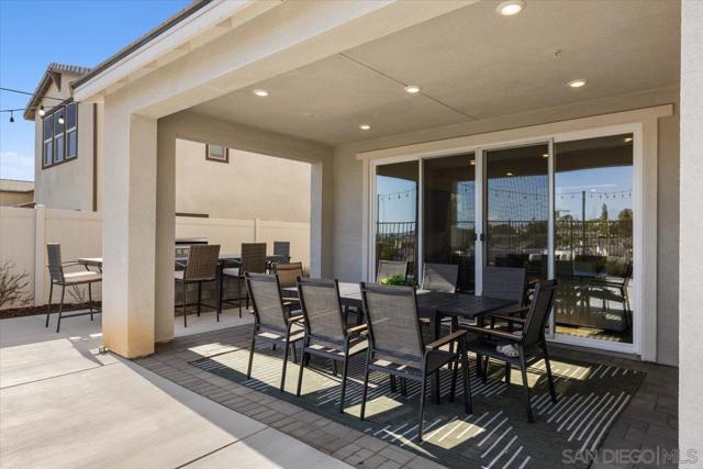 1457 Natalia Court, Escondido CA: https://media.crmls.org/mediaz/fe797aad-9484-49a9-bea7-6f80ae6bf43f.jpg