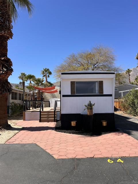 351 Palm Canyon Drive, Borrego Springs CA: https://media.crmls.org/mediaz/fe79d484-bec8-4180-be1f-9c288dd04a51.jpg